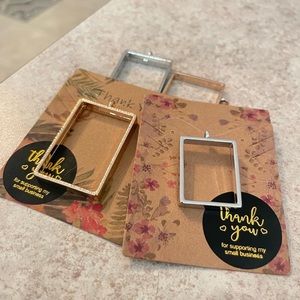 Square Unique Invisible Necklaces